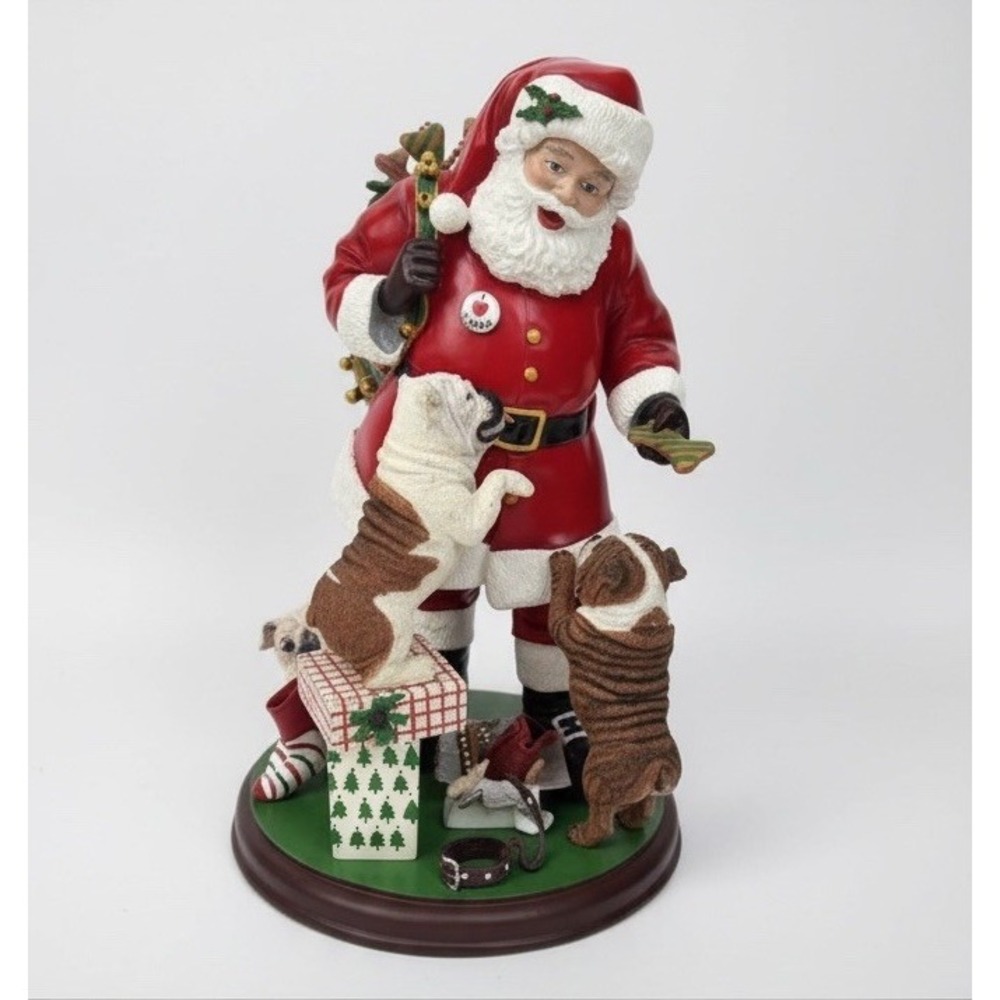 Danbury Mint Santa's Little Bulldogs 2005 Figurine RARE Christmas Dog HTF EUC